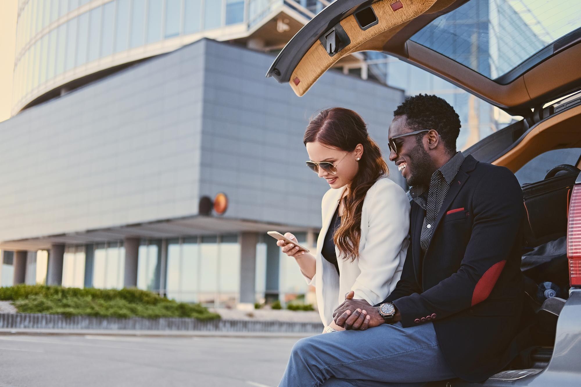 business meeting near car downtown 1074916 13175